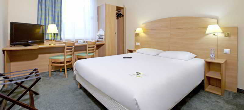 Hotel Campanile 3*